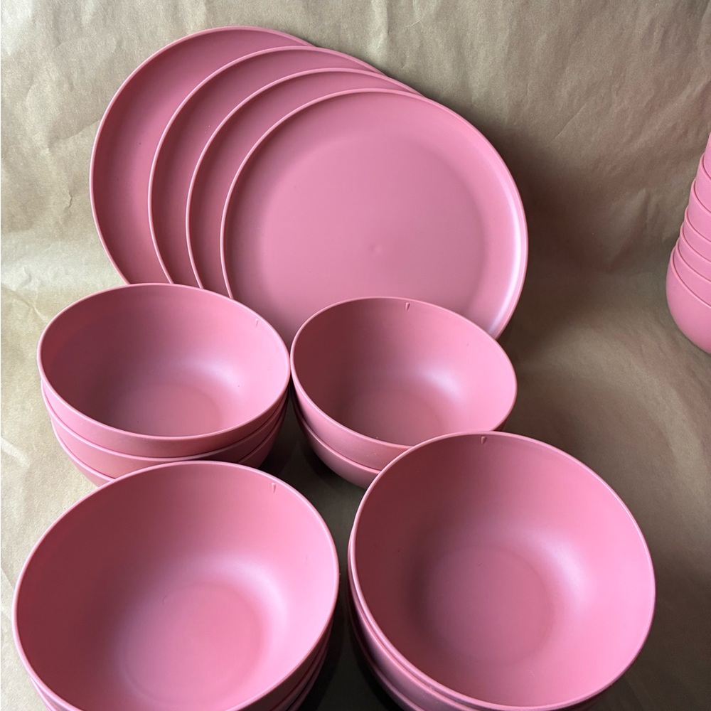 Target Pink Dinnerware Collection - Picture 4 of 5